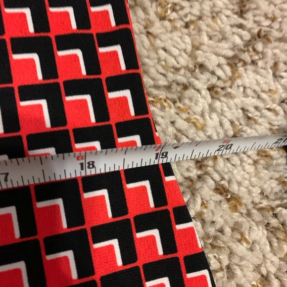 ✨New Red & Black Michael Kors Blouse✨ - Picture 7 of 8